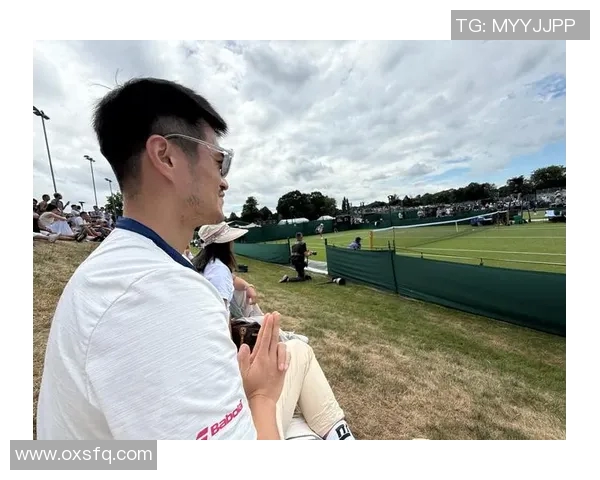 汉达诺维奇横扫2019年温网男单冠亚军,赢得年终总决赛首胜